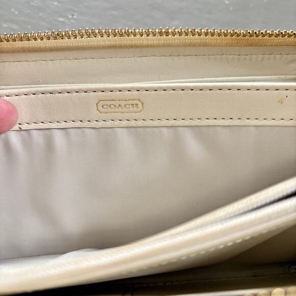 Coach Chelsea Inlaid Charlie Ivory Leather Accordion Zip Wallet Y2K - Picture 7 of 11